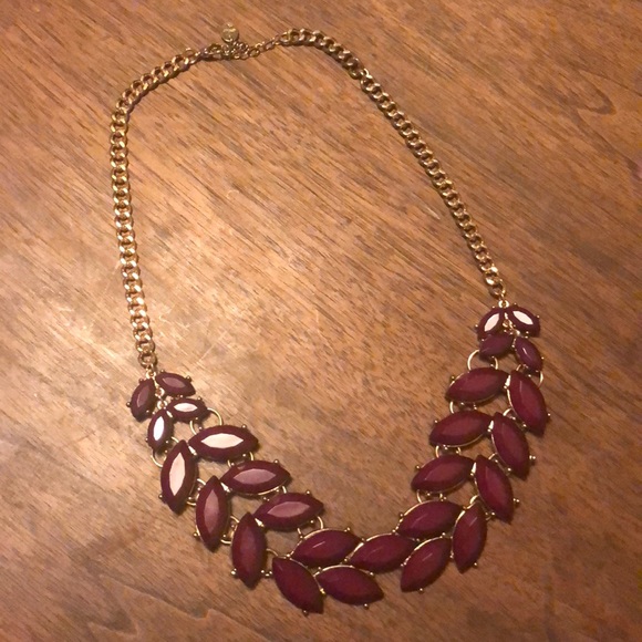 Forever 21 Jewelry - Wine-Colored Statement Necklace